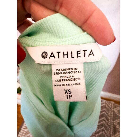 Athleta Green Uptempo Ribbed Henley Top Size XS NWT - Picture 6 of 6